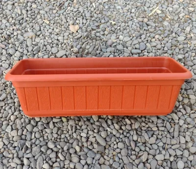 1 Jardinera Gigante 16x17x57 = 14Litros